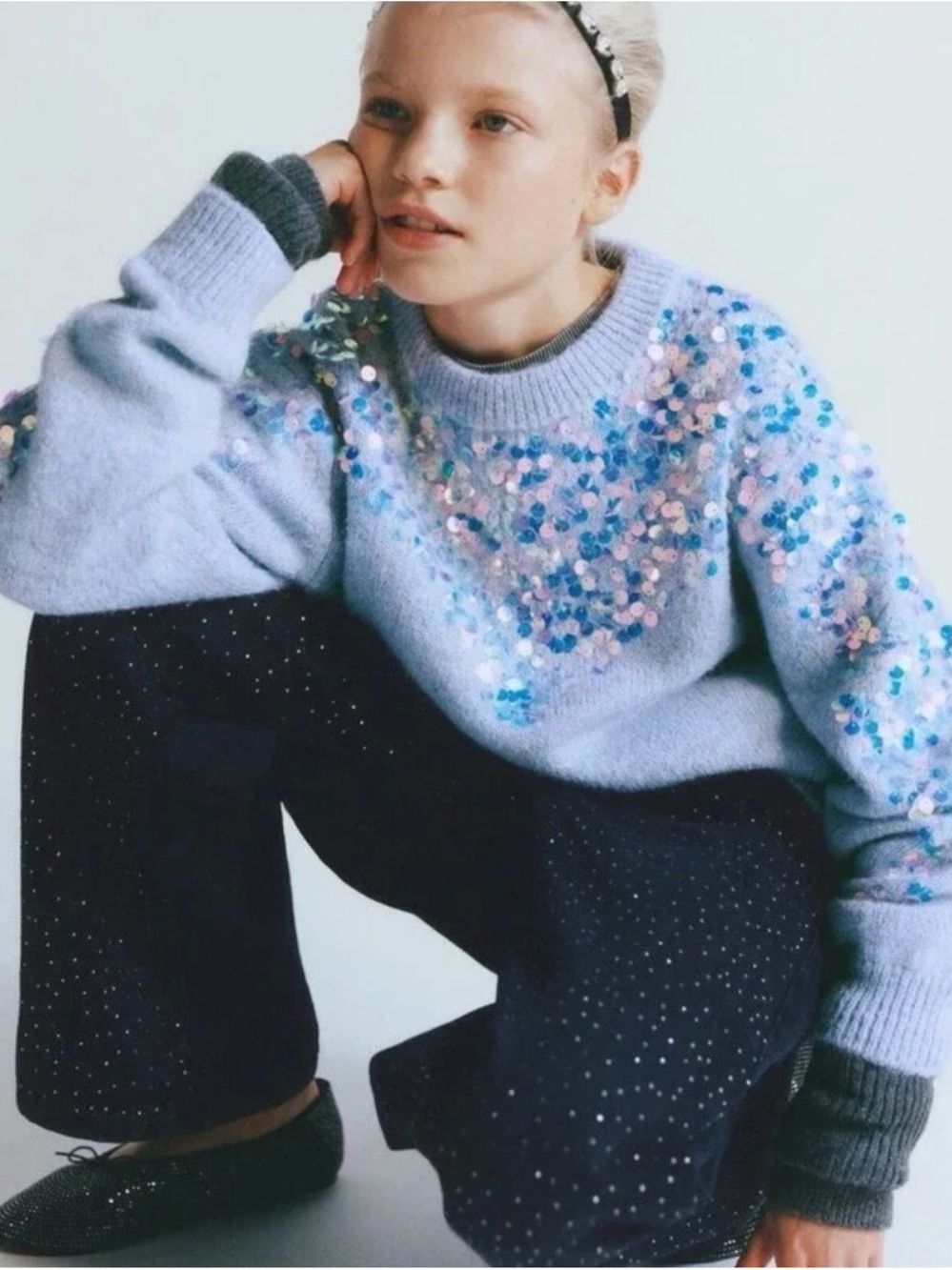 Zara kids Iridescent sequin v-yoke crewneck sweater size 11-12